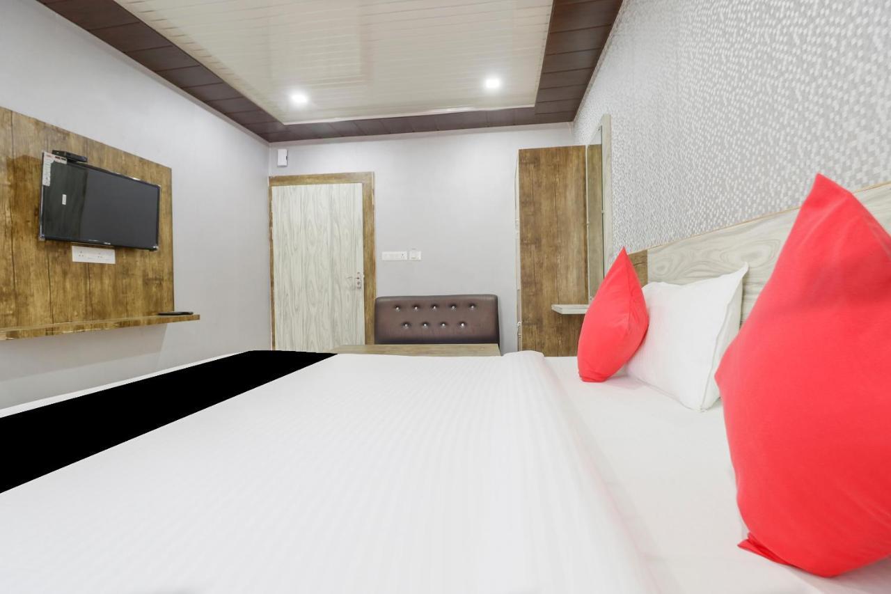 Capital O 63158 Hotel Om Sai Ram Chhatarpur Esterno foto