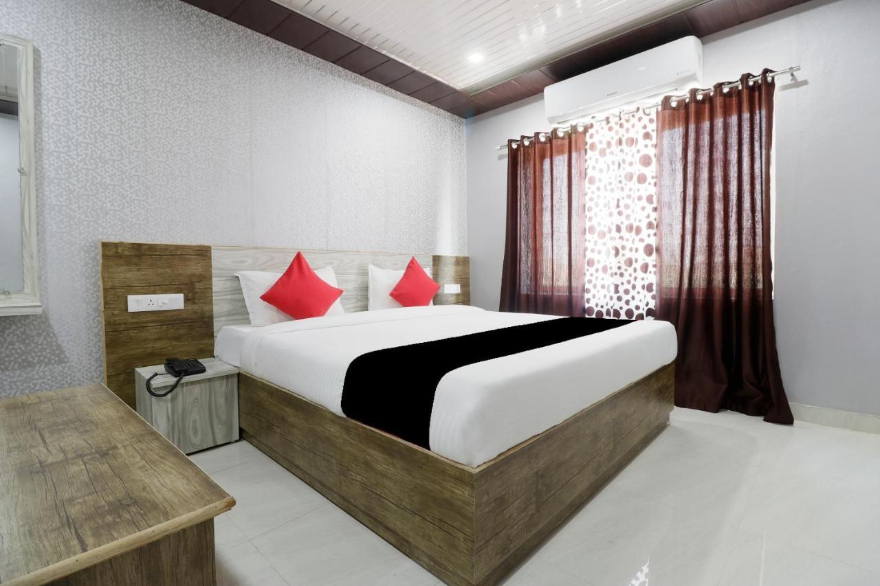 Capital O 63158 Hotel Om Sai Ram Chhatarpur Esterno foto