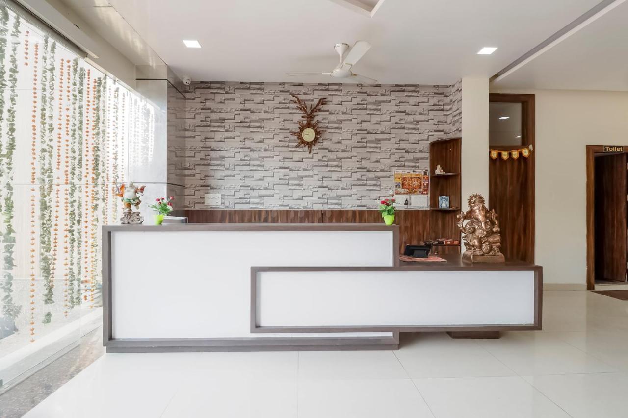 Capital O 63158 Hotel Om Sai Ram Chhatarpur Esterno foto