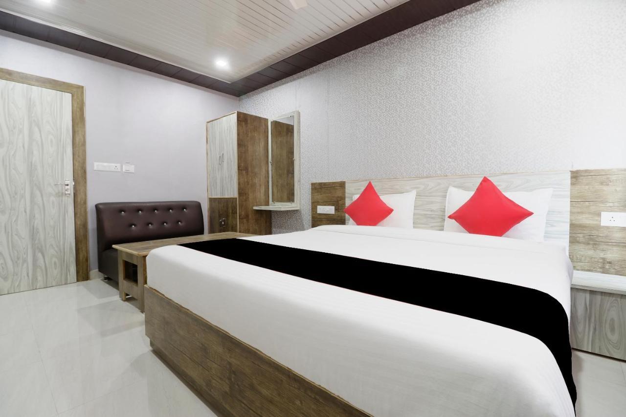 Capital O 63158 Hotel Om Sai Ram Chhatarpur Esterno foto
